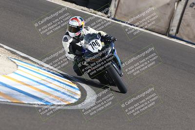 media/Oct-12-2025-CRA (Sun) [[e621380112]]/Races/Race 9/